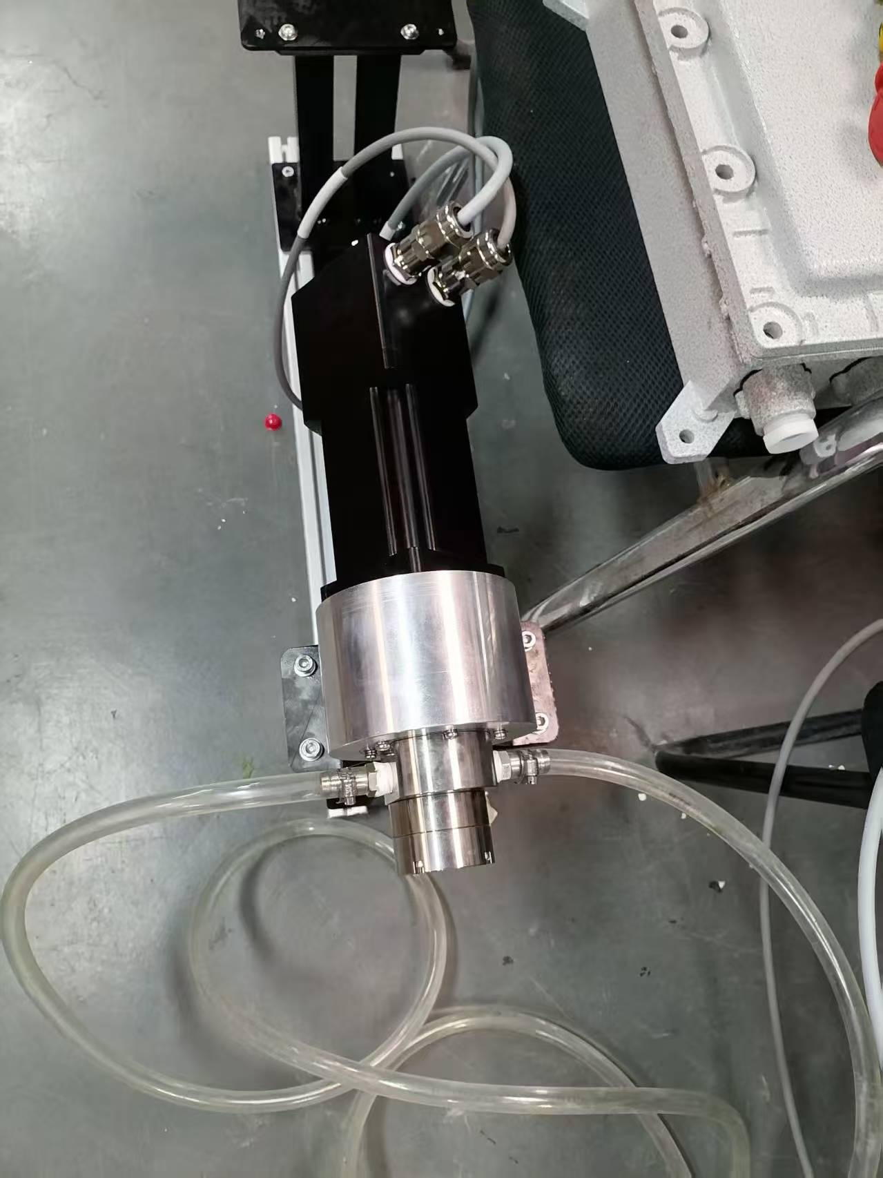 防爆伺服電機在螺桿計量泵上的應用：更緊湊、更精準的流量控制方案
